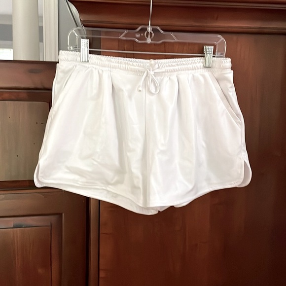 Pants - Tandisk Yoga Hot White Shiny Metallic Shorts